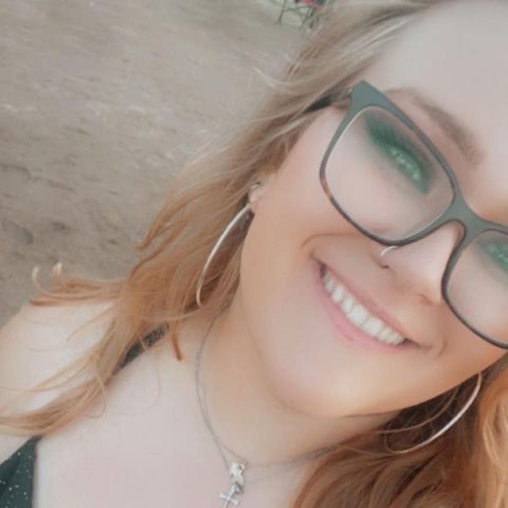 Meet your Posher, Gabi
